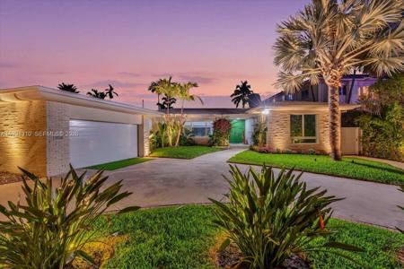 1277 Biscaya Dr