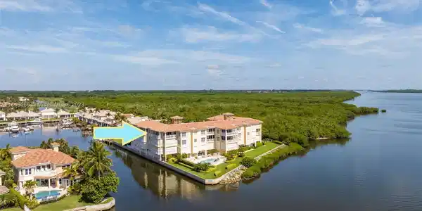 5620 N Harbor Village Dr