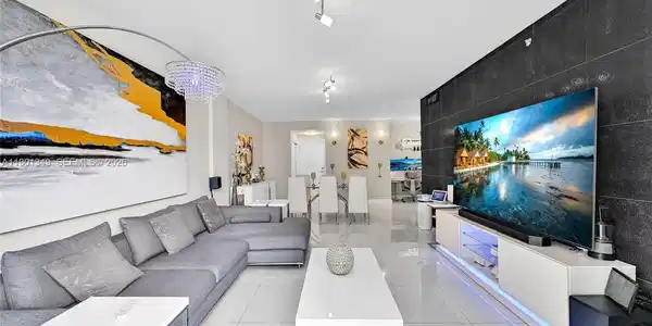 3001 S Ocean Dr