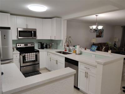 500 NE 12th Ave