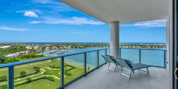 1 Water Club