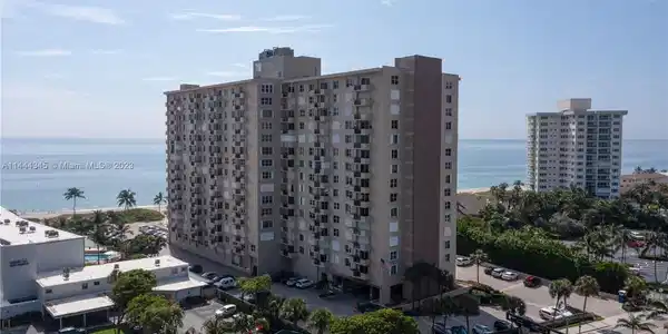 2000 S Ocean Blvd