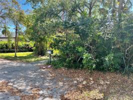 7220 SW 105th Ter