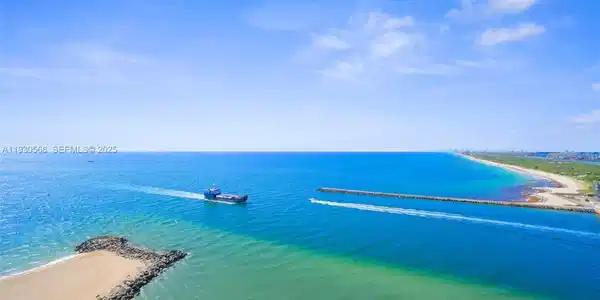 2100 S ocean