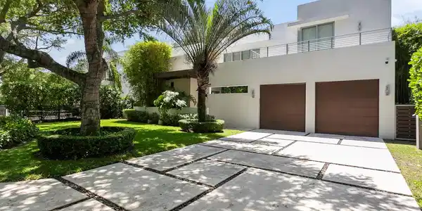 7700 SW 53rd