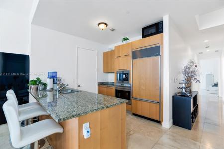 15811 Collins Ave Unit 3202