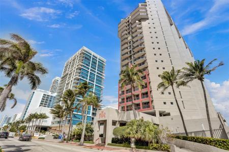 6767 Collins Ave