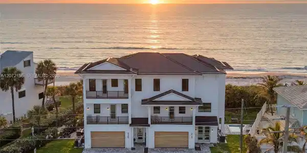 2725/2727 S. HIGHWAY A1A