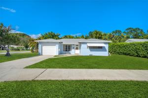 110 16th Ave S