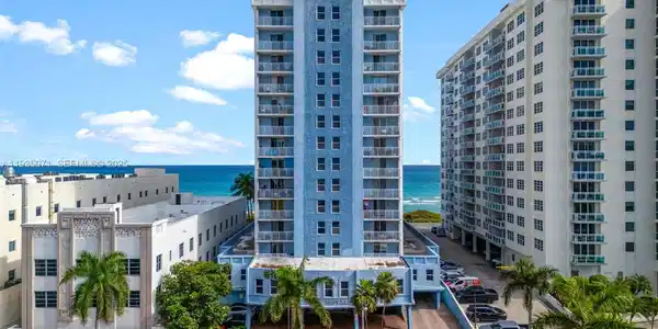 6969 Collins Ave