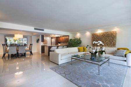 3 Grove Isle Dr