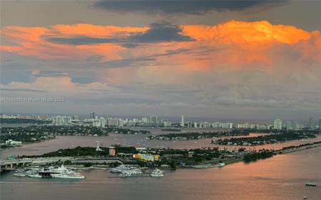 900 Biscayne Blvd