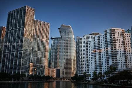 300 Biscayne Boulevard Way