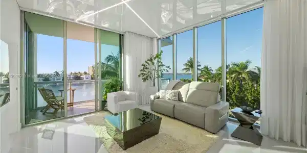 7930 East Dr Unit 408