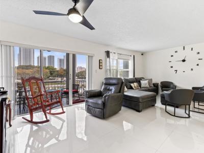 200 Diplomat Pkwy