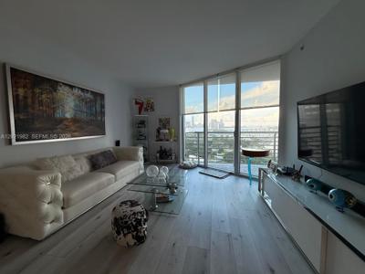 325 S Biscayne Blvd