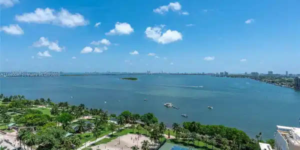 1750 N Bayshore Dr Unit 1902