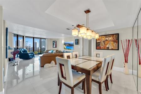 300 Three Islands Blvd
