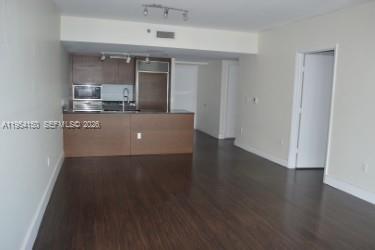 475 Brickell Ave