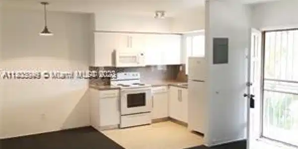 1725 NE 116th Rd Unit 21