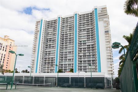 881 Ocean Dr