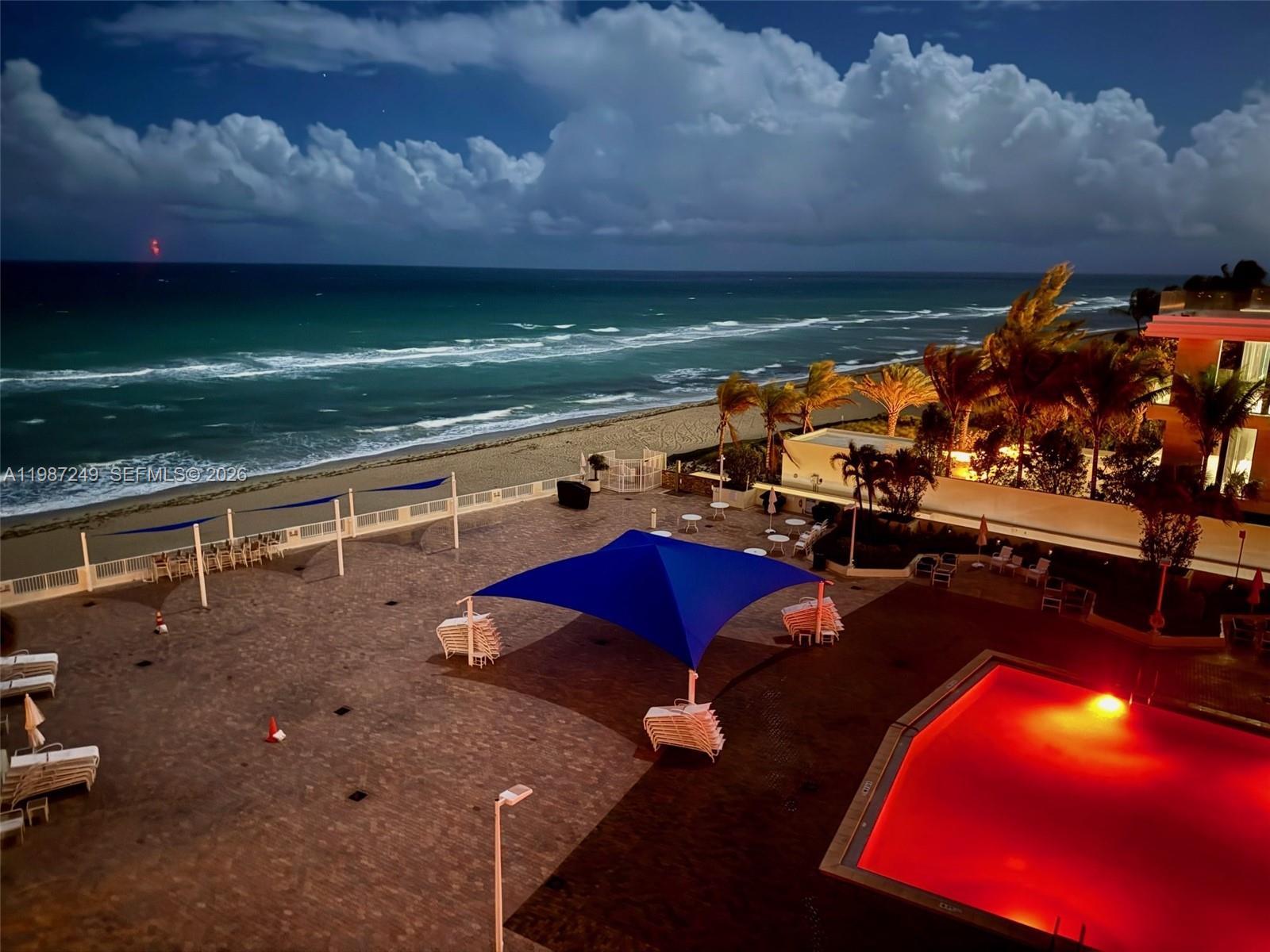 Image 4: Pool at night w/ Turtle Lights