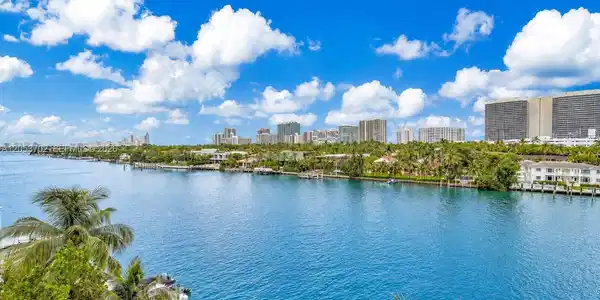 9721 E Bay Harbor Dr