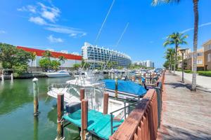 2965 NE 185th St Unit 1513