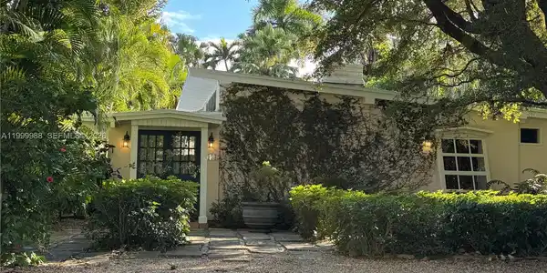 4134 Ventura Ave
