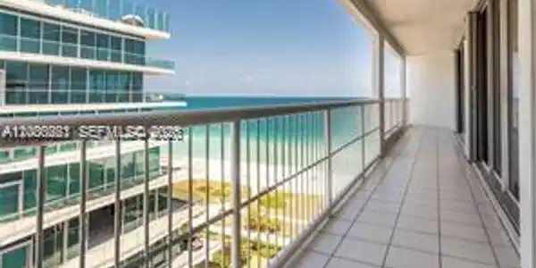 9341 Collins Ave