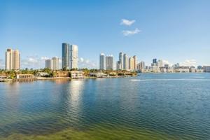 19101 Mystic Pointe Dr Unit 412