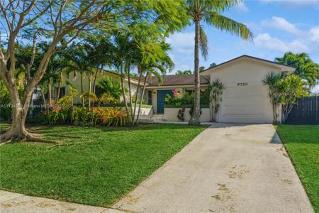 9750 SW 214th Ter