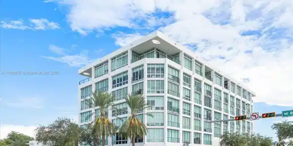 8101 Biscayne Blvd