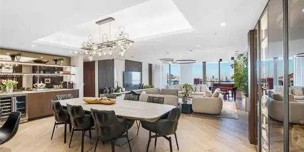 330 Sunny Isles Blvd
