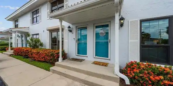 18 MARCO VILLAS DR Unit P-5