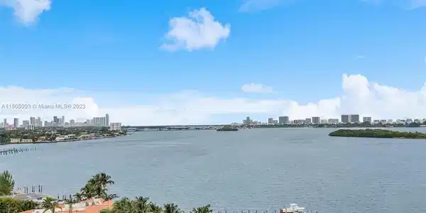 4000 Towerside Ter