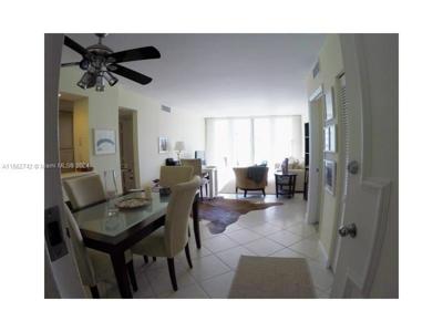 5600 Collins Ave