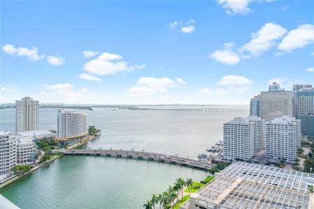 495 Brickell Ave