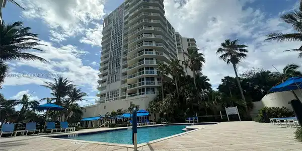 6001 N Ocean Dr