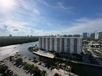 500 Bayview Dr Unit 1819