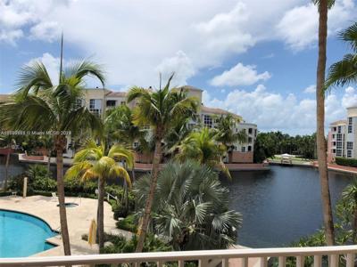 709 Crandon Blvd