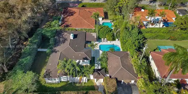 1161 Sunset Dr