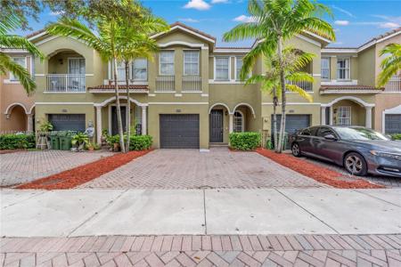 2474 SE 15th Ct
