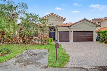 19528 SW 79th Pl