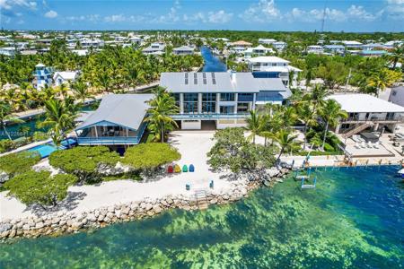 1 Beach Rd