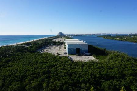 100 Bayview Dr