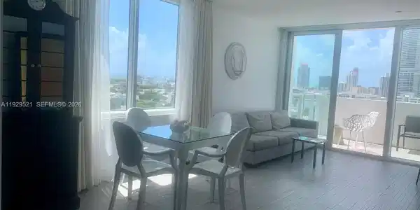 1100 West Ave