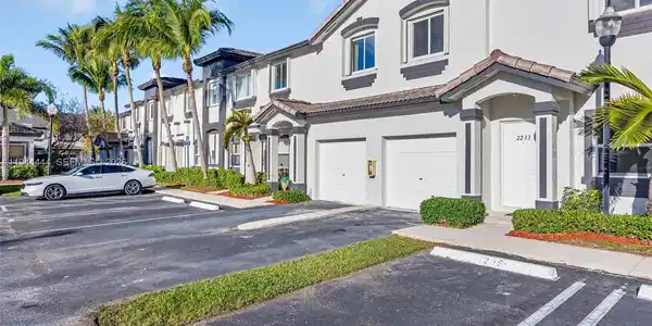 2233 SE 24th Place