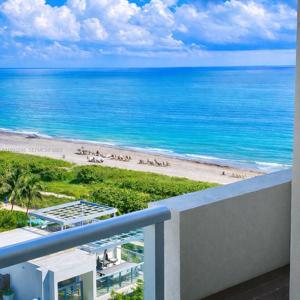 9499 Collins Ave