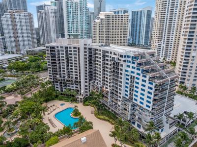 540 Brickell Key Dr